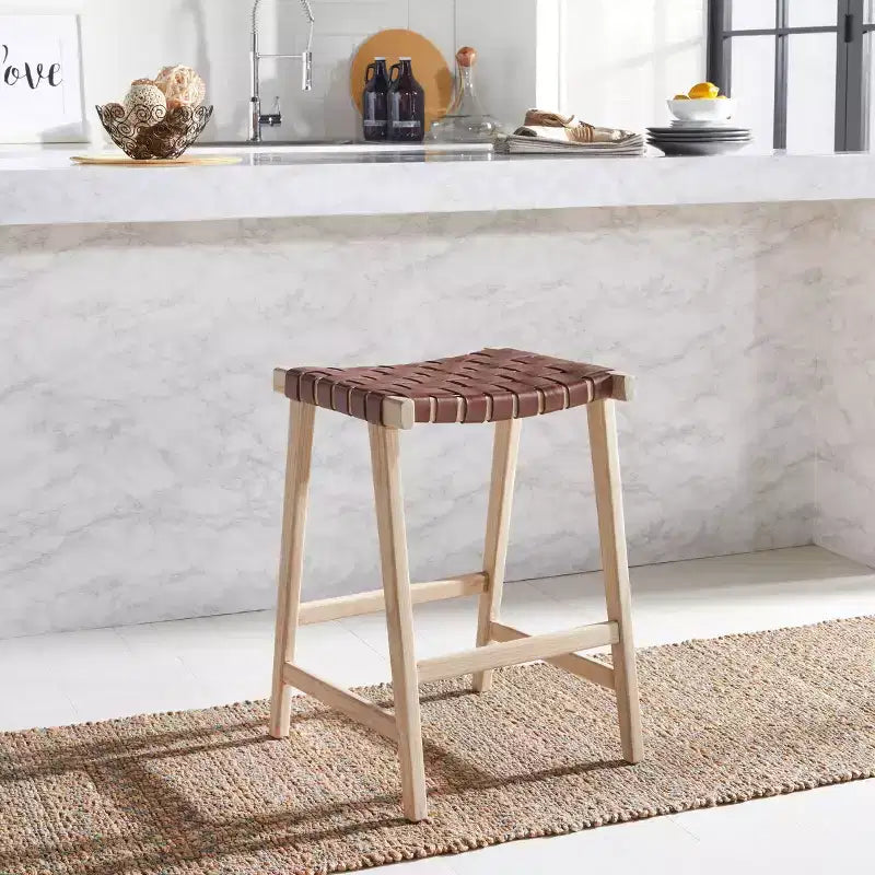 Sgabello da banco senza schienale, sedile in pelle intrecciata e struttura in legno, 47 cm L, capacità 125 kg