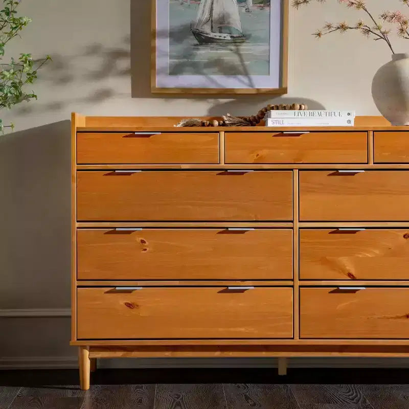 Comò orizzontale Mid-Century Modern a 9 cassetti, Pino massiccio, Gambe affusolate, 148,89 cm L