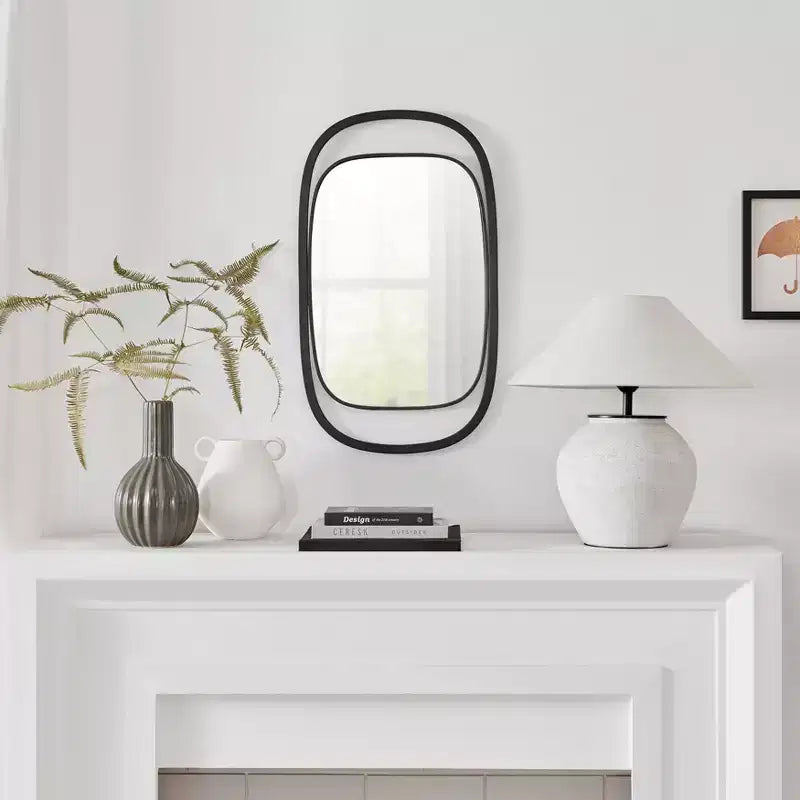 Specchio da parete rettangolare 29.6", cornice in ferro nero, 17.25"L x 29.6"A, montaggio a parete